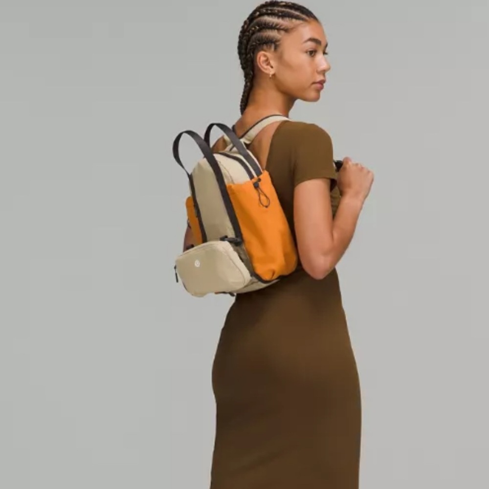 Lululemon Pack and Go